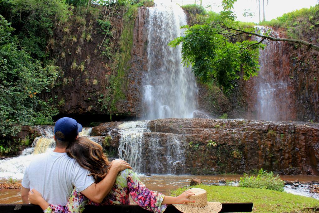 Hotel Boutique Frangipani Brotas Exterior photo The waterfall of the river